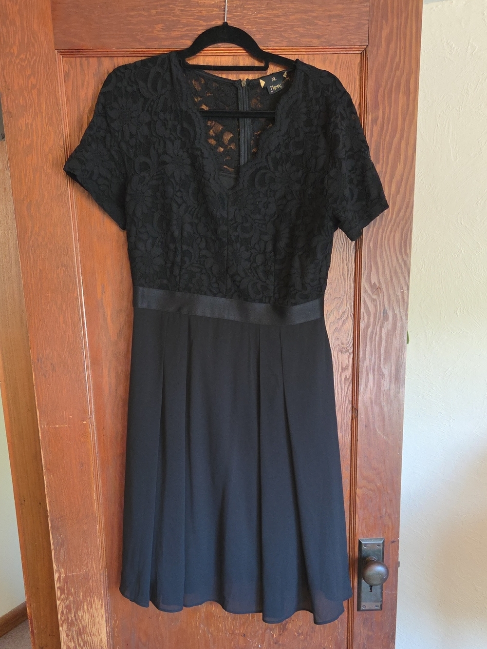 Women's Black Lace Fit-and-Flare Dress with Satin Waist